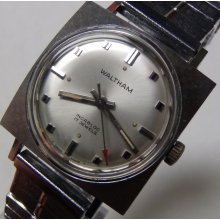 1960' Waltham Mens Swiss Made 17Jwl Silver Watch w/ Bracelet