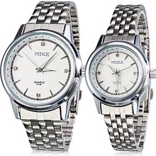 Pair of Dress Style Steel Quartz Analog Couple's Watches (Silver)