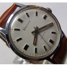 1950' Hamilton Men's Silver 17Jwl Extra Clean Watch w/ Strap