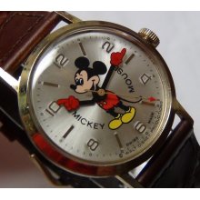 1978 Bradley Mickey Mouse Men's Swiss Made Walt Disney Production Commemorative