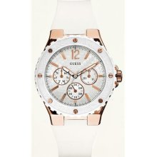 Guess Women's Rose-gold Sport Watch (Guess Feminine Sport Rose Gold)