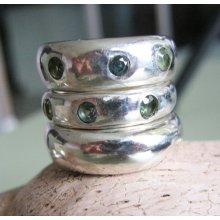 Birthstone Mother's Ring - Circle of Love Birthstone Mother's Ring - Circle of Love