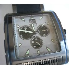 Invicta Reserve Speedway Black Ip Gumetal Swiss Chronograph Watch 4992. Box