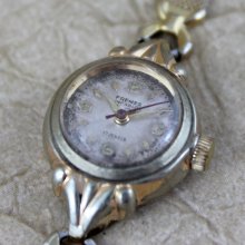 Mid Century Vintage Ladies Fremes 17 Jewel Watch - Incabloc - Manual Wind Ladies Watch