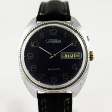 SLAVA Amazing Vintage men's watch 26 Jewels made in USSR (req46406)