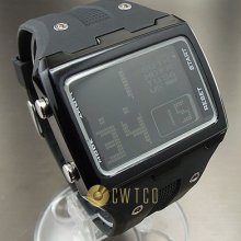 12/24 Week Clock Stopwatch Hours Date Alarm Led Black Rubber Wrist Watch Wt126