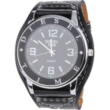 Mens Leatheroid Classic Dial Design Quartz Wrist Watch Watches