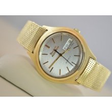 Vintage 1977 Mens Bulova Accutron 14k Solid Gold Case And Band Swiss Quartz