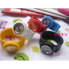 Wholesale-shopping Watches/silicone Watch/automatic Tape Watch/jelly
