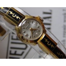 Baume Ladies Swiss Made Gold 17Jwl Engraved Bracelet Watch