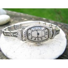 Elegant Art Deco Waltham Women's Watch - Solid 18K White Gold - Beautiful and Intricate Details - Keeps Time