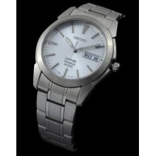 Seiko Slim titanium Silver White Dial Sapphire Glass 330ft Water Resistant Watch