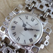 Vendome by Coro Vintage Ladies Wrist Watch - 17 Jewel Wind Up Mechanical Movement - Silver Tone - Retro Fashion Watch - Circa 1970's