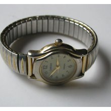 Vtg Gold Silver 2 Tone S Round Face Timex Carriage Ladies Womens Dress Watch 217