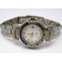 Womens Silver Stainless Steel Round Glow In The Dark White Dial Date Dress Watch