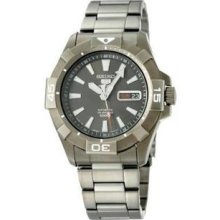 Men's Gold Tone Stainless Steel Case and Bracelet Green Tone Dial