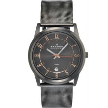 Men's Stainless Steel Case and Bracelet Quartz Black Dial