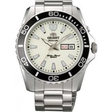 Orient Luminous Dial Mako II Automatic Dive Watch on a Bracelet #CEM75005R
