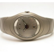 Oakley Icon X Titanium Unisex Watch Grey Dial With Date X Metal Automatic Mvmnt