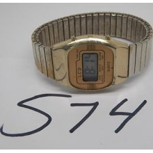 Vintage Jewelry Watch Mens Digital Quartz Runs Great 574