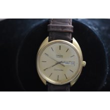 Vintage Mens Omega Quartz Seamaster Day/Date Wristwatch Keeping Time