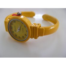 GENEVA ROUND FACE SUNSHINE YELLOW NARROW BAND METAL 3/8 INCH CUFF WATCH - Yellow - Gun Metal - 14 inches