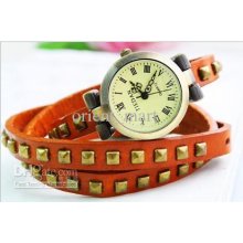 Good Punk Retro Bracelet Wrist Round Cow Leather Rivet Twine Watches