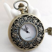 Noble Bronze openwork plum Pocket Watch Necklace retro Watch hb28 Antique Pocket Watch Necklace Bronze Chain Pendant