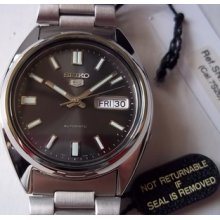 Seiko Automatic Watch. Black Dial, Steel Bracelet. Midsize. In Box.