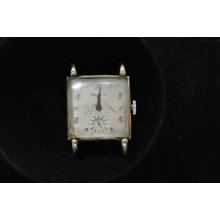 Vintage Mens Bulova 17 J Wristwatch Caliber 10 Bh Keeping Time!