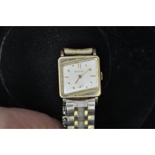 Vintage Mens Le Coultre Wristwatch Caliber 480/Cw For Repairs
