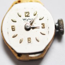 Vintage Wyler Wrist Movement 17 Jewels Cal Wc31 Running A338