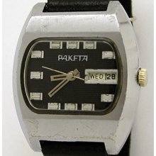 Russian Mechanical Watch Raketa 2628 Day/date Calendar Soviet Vintage Ussr 1981