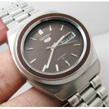 Vintage Seiko 5 Oval Dial Automatic 7009 Gents.