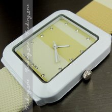 Fashion Elegant Quartz Hours Dial Yellow Leather Women Lady Wrist Watch Ah059