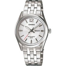 Genuine Casio Watch Women's Day Date 50-meter Water Resistance Ltp-1335d-7a