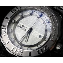 Invicta Mens Pro Diver Ocean Ghost Stainless Steel Textured Silver Dial Watch
