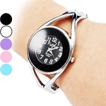 Style Women's Casual Bracelet Quartz Alloy Analog Watch (Silver)