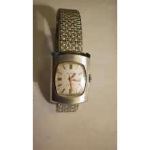 Vintage Bulova Swiss Made Automatic Ladies Wristwatch