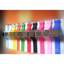 100pcs Luxury Led Watch Digital Display Jelly Silicone Sport Style U