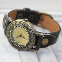 Fashion Retro Elegant Leather Strap Roma Number Dial Quartz Bracelet Wrist Watch
