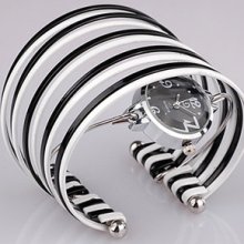 Fashionable White&black Ladies Stainless Steel Quartz Wrist Bracelet Watch