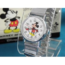 Hard To Find Vintage Bradley Mid Size Mickey Mouse Mechanical Watch + Box