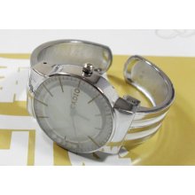 White Cadio Alloy Girl Petite Watch Quartz Wrist Watches Bracelet Clock Hour