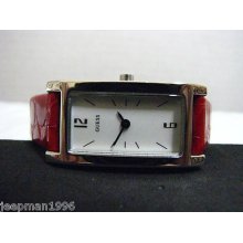 Beautiful Ladies Guess Analog Quartz Dress Watch Red Croc Grain Strap In