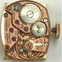 Omega 484 Mechanical - Complete Running Movement - Sold 4 Parts / Repair