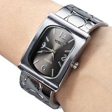Steel Women's Bracelet Analog Quartz Watch (Silver)