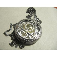 the Harry potter Deathly Hallows Pocket Watch necklace in retro style sweater chain necklace pendant fashion