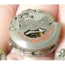 Vintage Automatic Watch Ring Put Some Spin Into Your Jewellery (B3) Red-Text