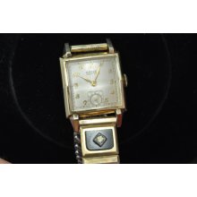 Vintage Mens Gruen Wristwatch Caliber 425 Keeping Time!!